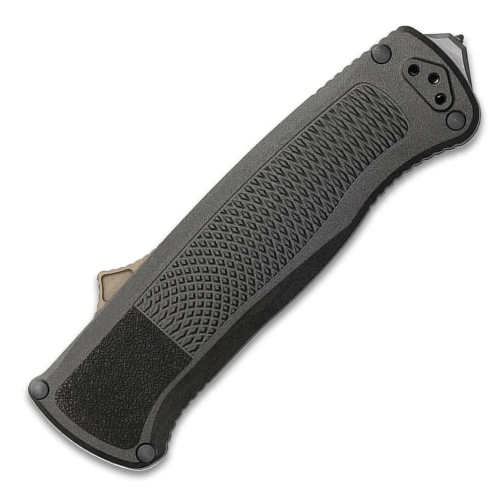 Closed 5 inch profile pocket carry Benchmade Shootout