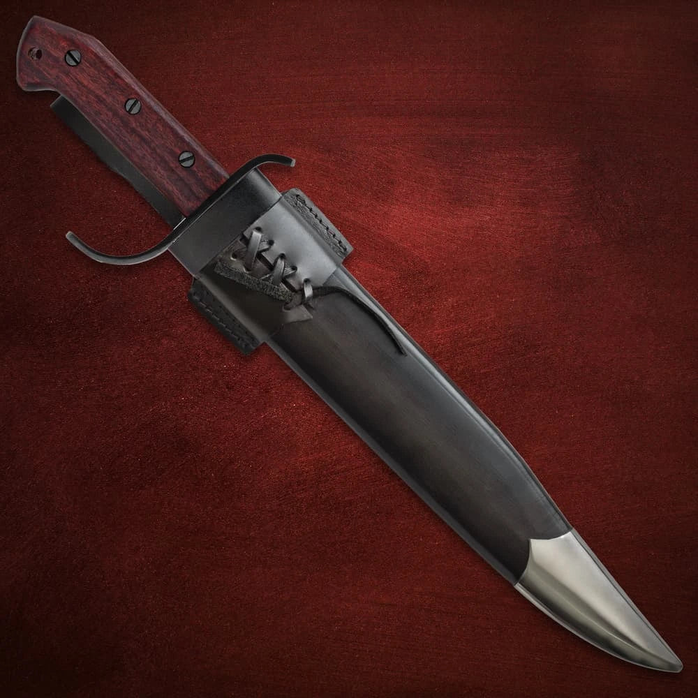 The Honshu Historic Forge Pioneer Bowie Knife is a bold tribute to the legendary blades of the past, reimagined with modern craftsmanship.