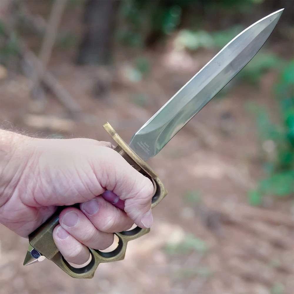 1918 WWI trench knife replica with knuckle guard handle.