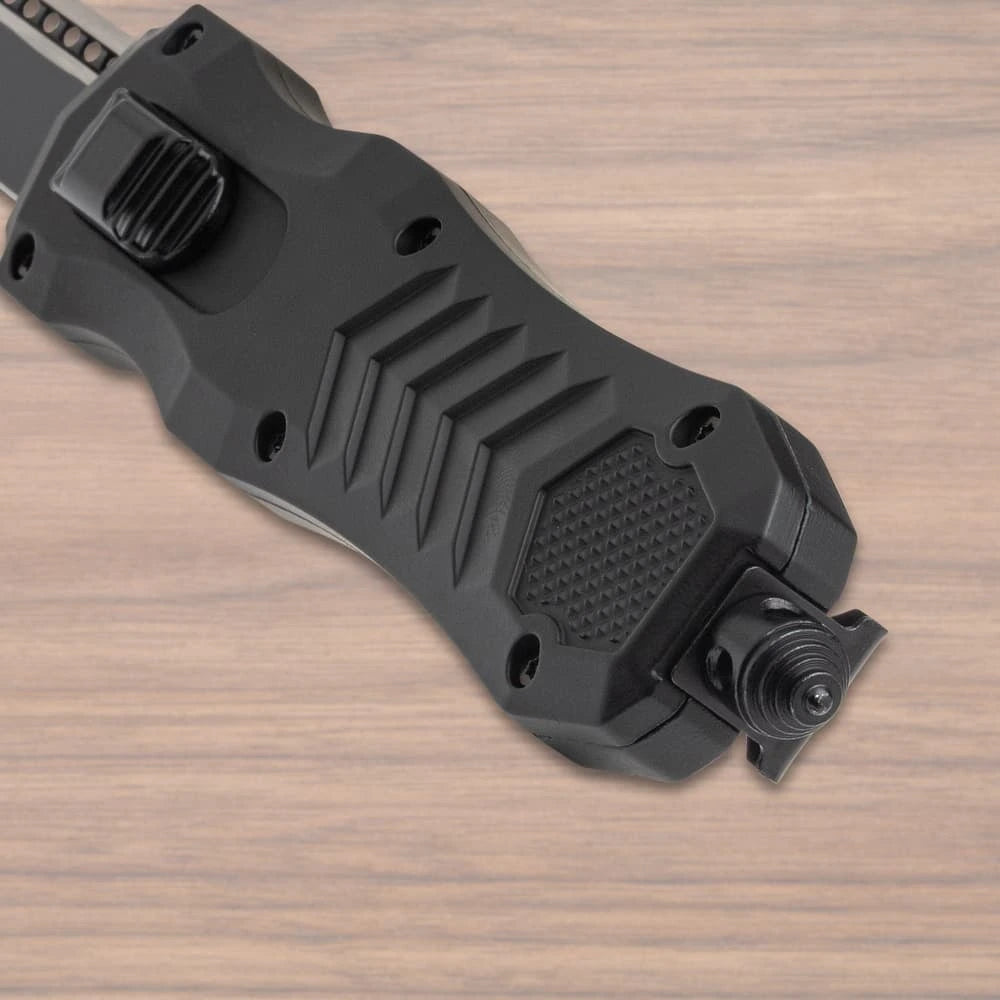 Bushmaster Diamondback OTF knife extended view